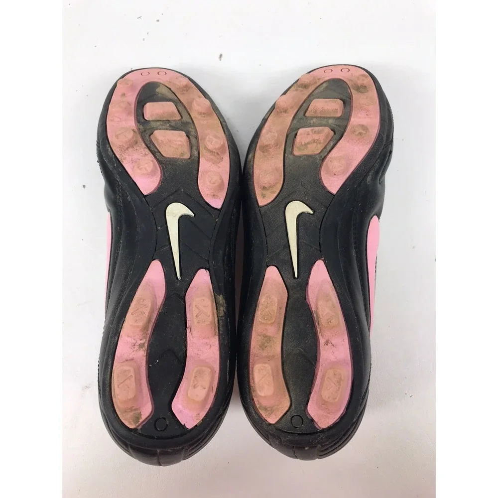 Nike Soccer Cleats Athletic Shoes Black‎ Pink Gray 442072-061 Girls Size 5.5Y